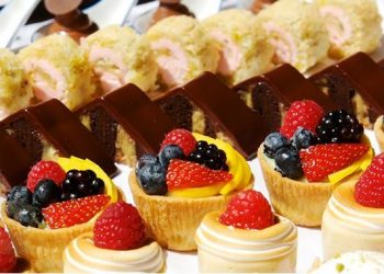 Italian Pastries (3) Italian Pastries (3)